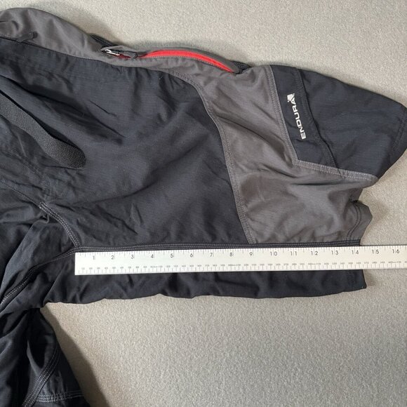 Endura Hummvee Mens Shorts Size XL Black II MTB Baggy Cycling Nylon Pockets Bike - Picture 15 of 16